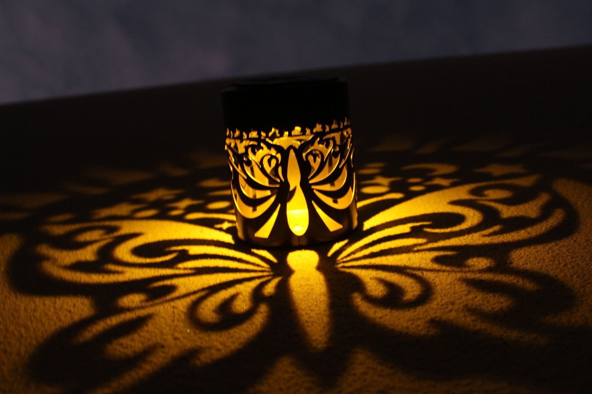 Outdoor Lighting Wedding Decor - Solar Butterfly Projection Lamp LED Color