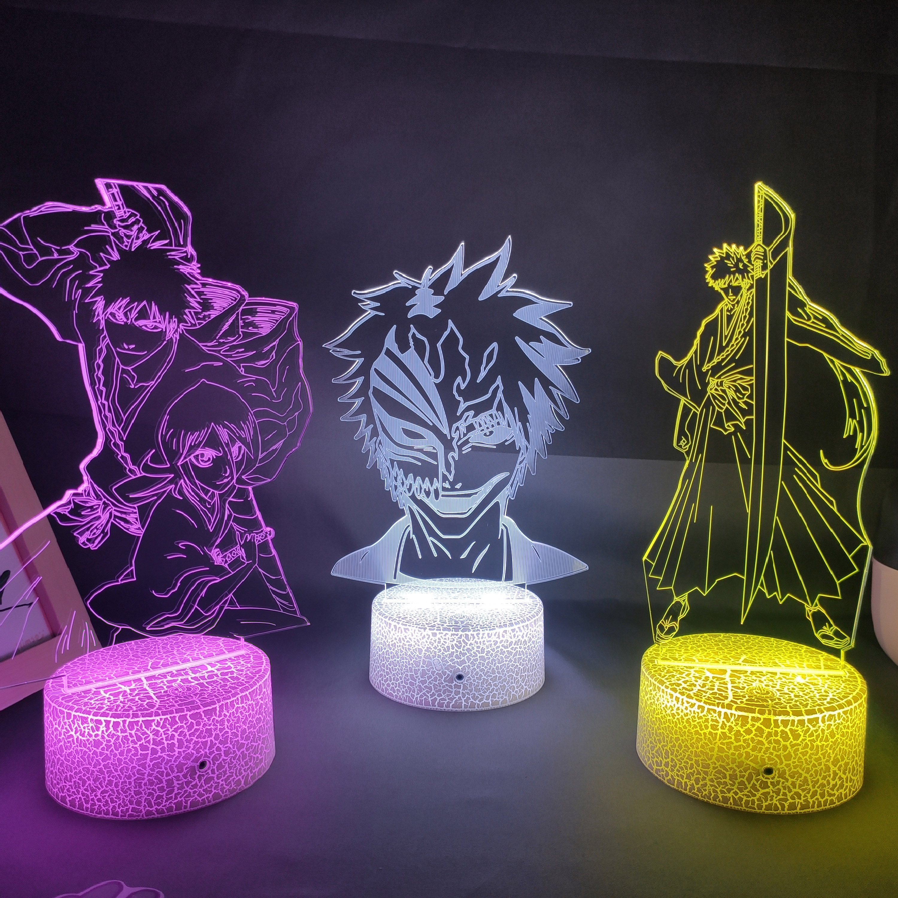 Anime Bleach Figure Ichigo 3D  - مراجعة Lava Lamp Desktop وسعره