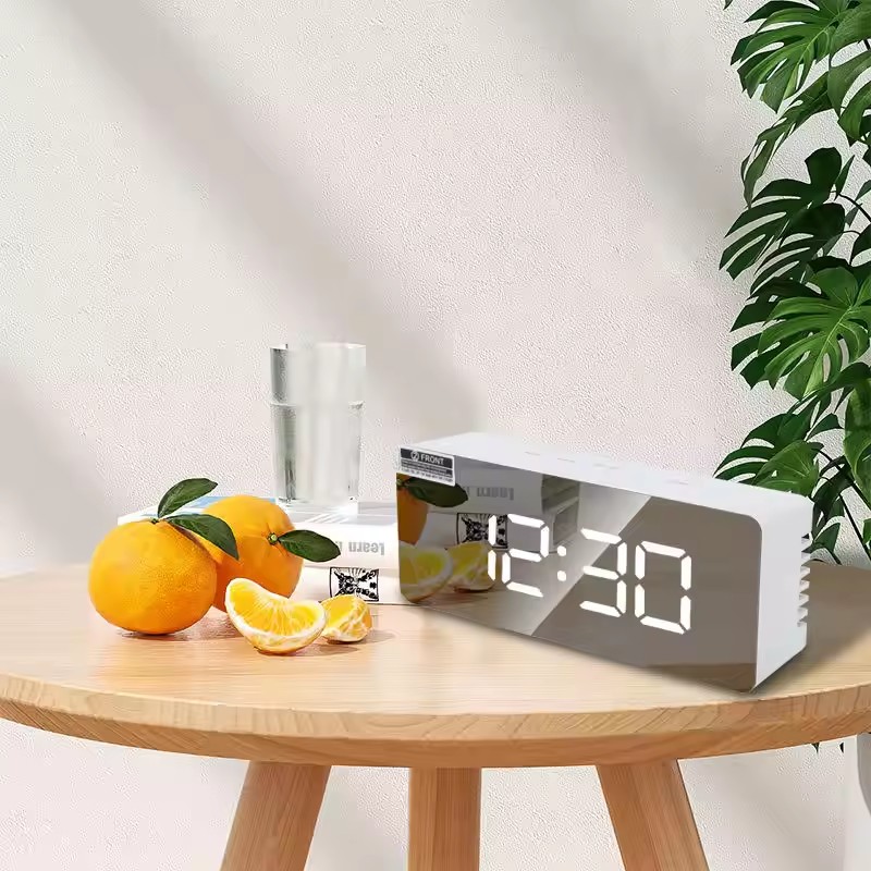 1Pc White Digital Clock LED Mi - مراجعة Lighting Home Decor Wall Clocks وسعره