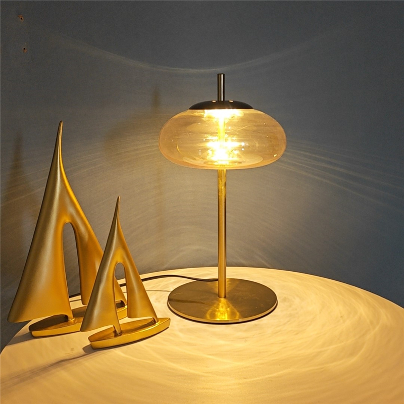 Nordic Minimalist Floor Lamps  - مراجعة Lava Lamp Desktop وسعره